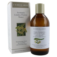 Aromatisches Wasser von Lindenblumen