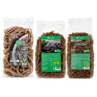 Ekologisk glutenfri bovetepasta i förpackning