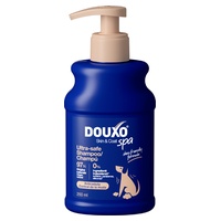 Ultrajemný šampon pro kontrolu línání psů