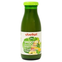 Bio zelené smoothie z manga, kapusty a špenátu