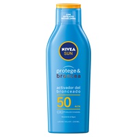 Opalovací mléko chrání a opaluje spf50