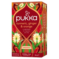 Gurkmeja-, ingefära- och apelsininfusion